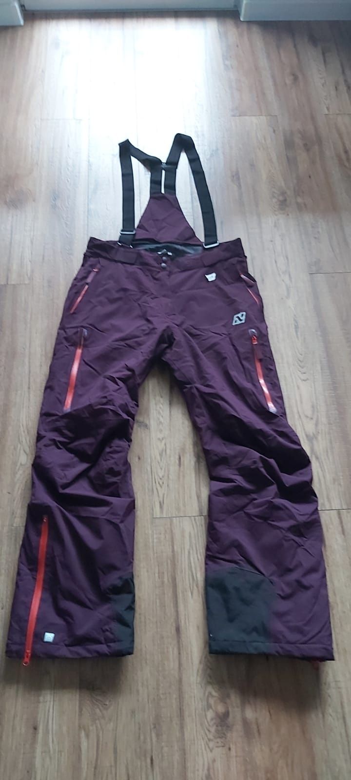 Damskie spodnie narciarskie snowboardowe ocieplane Norheim r.L/40
