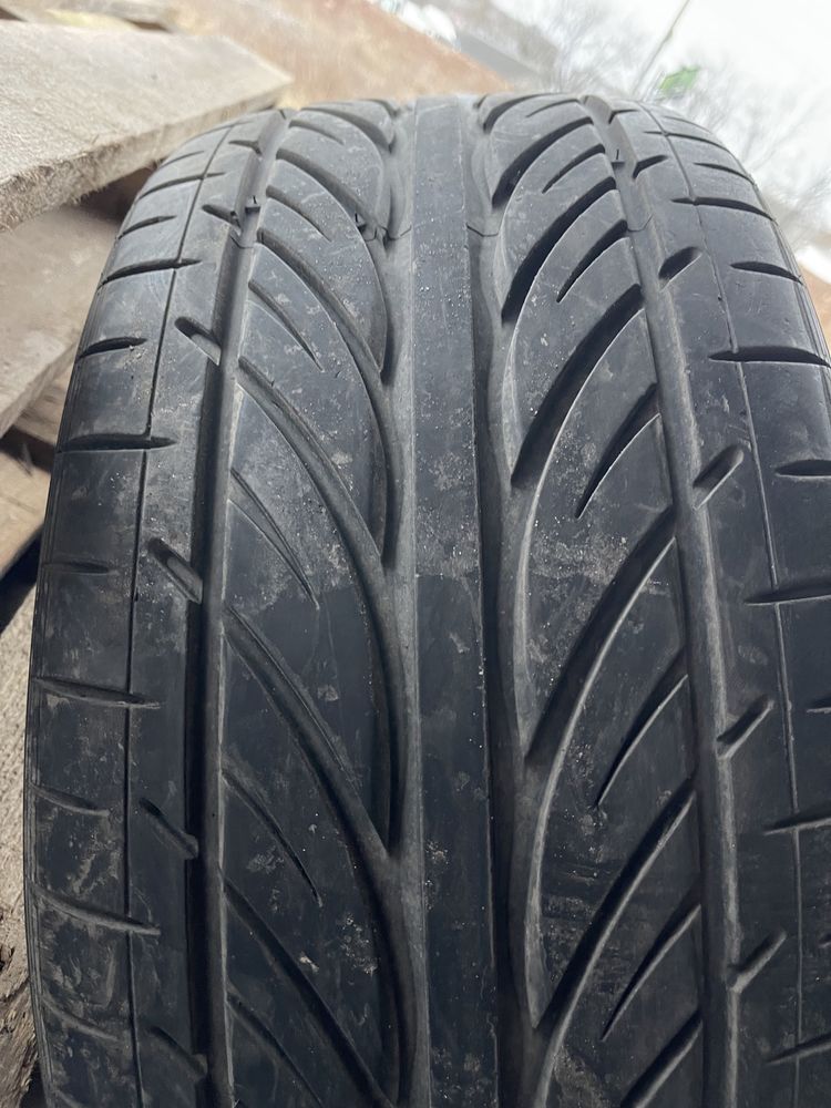 Hankook ventusV12evo 235/35/zr19