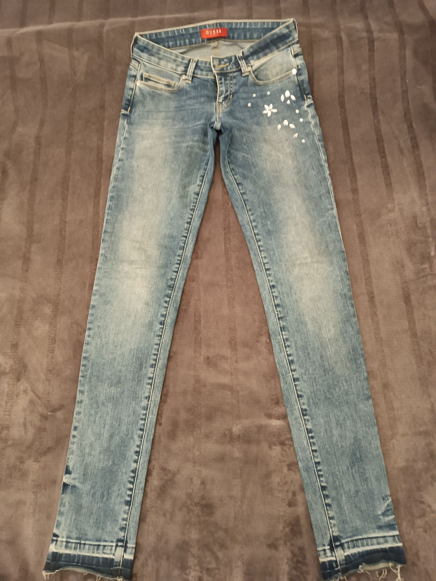 Jeansy rurki guess rozmiar 36
