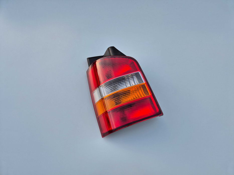 Lewa Tylna Tył Kompletna Lampa VW Transporter T5 Oryginał Europa