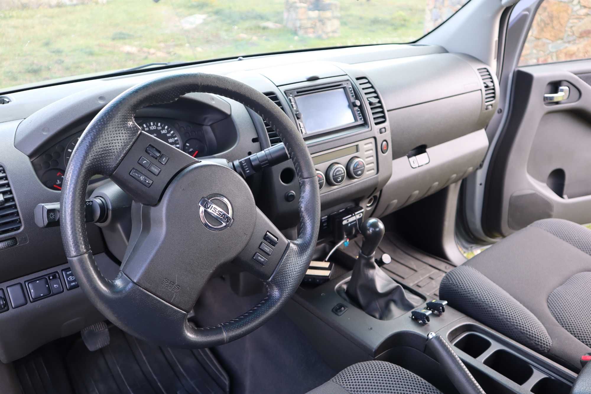 NISSAN NAVARRA 2.5 DCI COMERCIAL