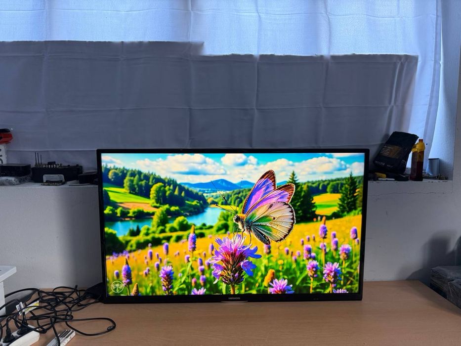 Телевізор Medion 43” 4K UHD Smart TV / T2