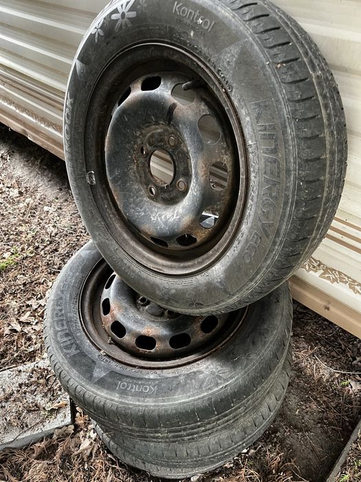 Opony Hankook na stalowych felgach do Fiesty 2007