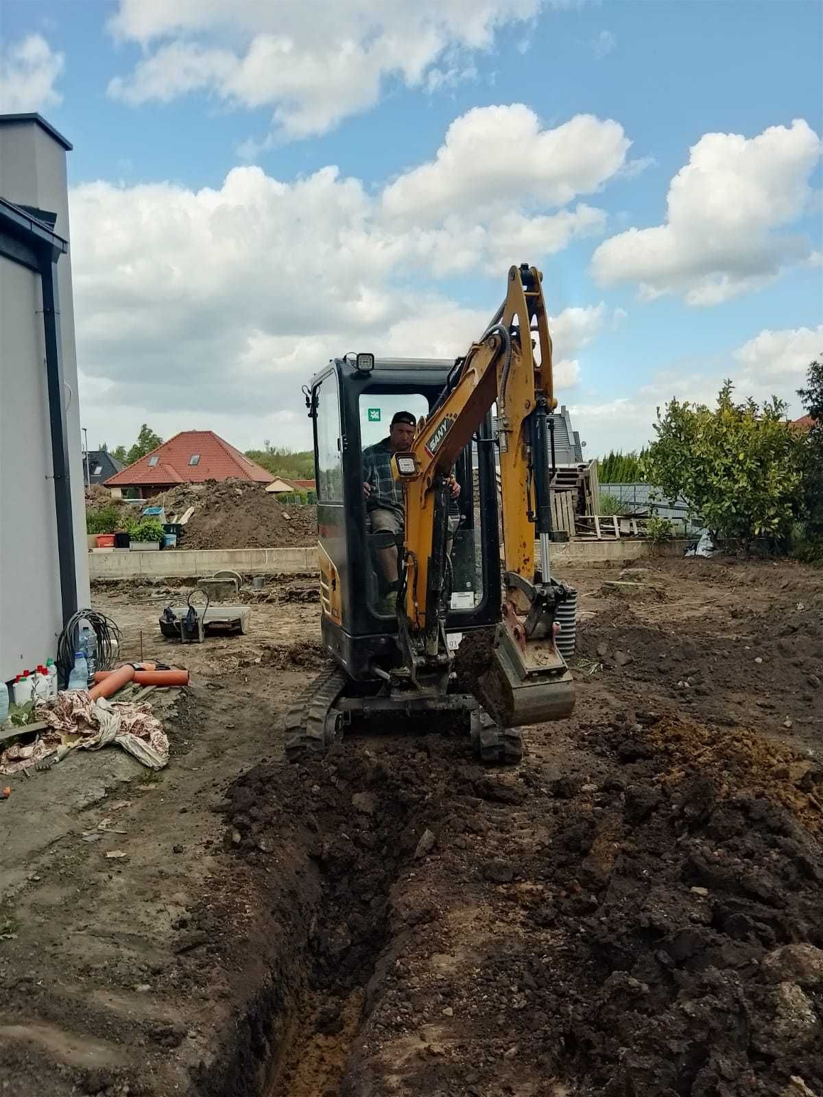 MINIKOPARKA z operatorem – wykopy, niwelacja, młot – Szybkie terminy!