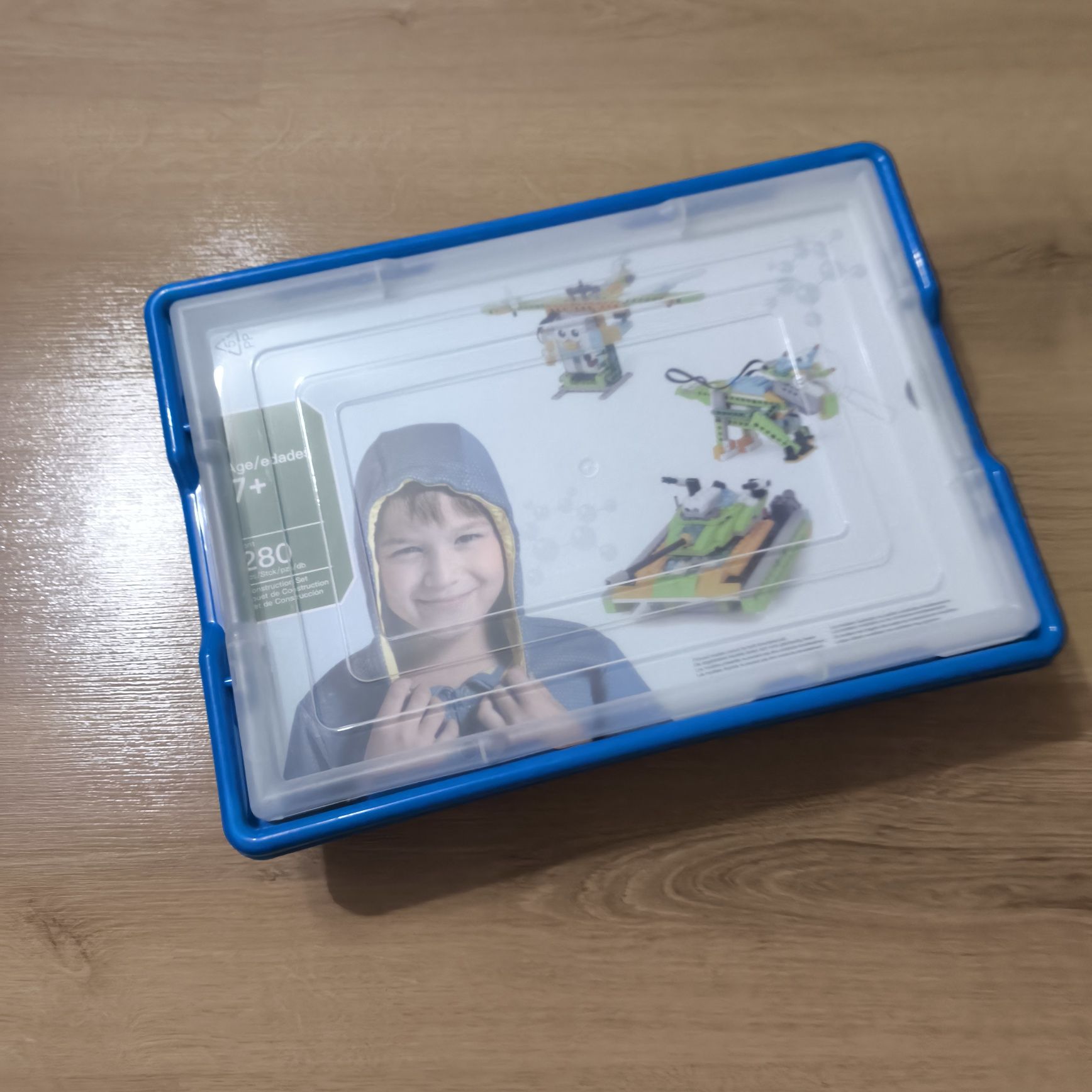 LEGO WeDo 2.0, на акумуляторах, повний комплект, нові, запаковані