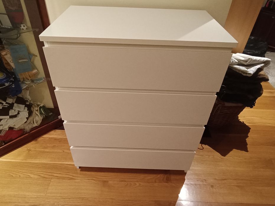 Cómoda IKEA Malm