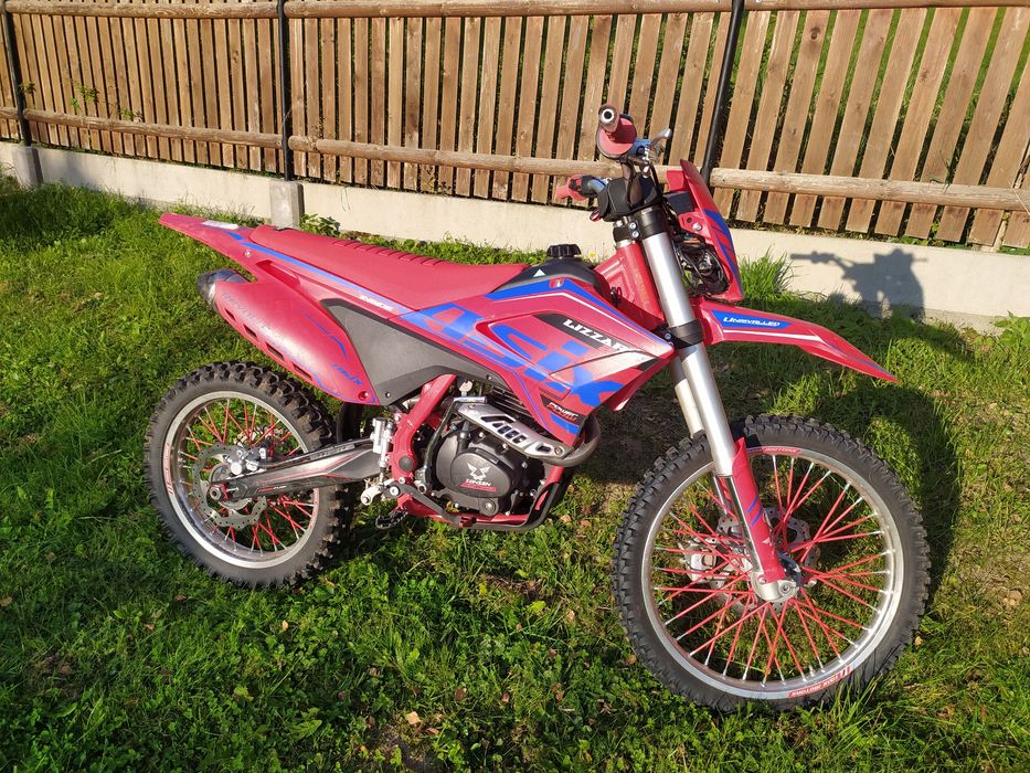 Motocykl Asix lizzard 250