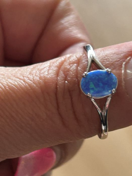 Pierścionek srebro z opalem niebieskim r.22