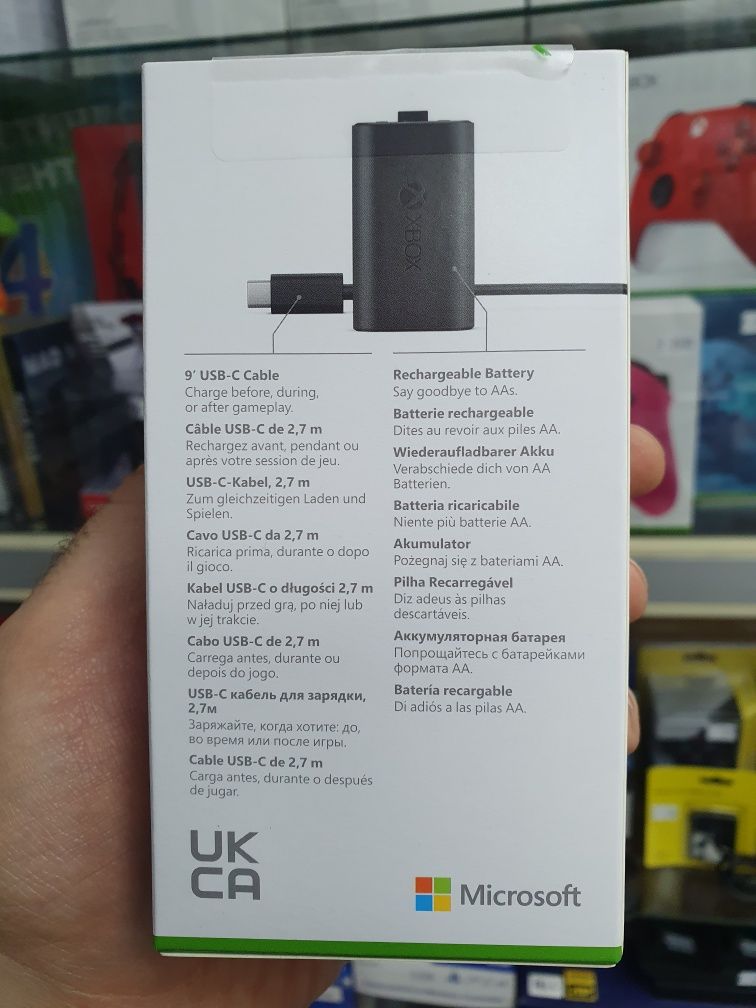 Аккумуляторная батарея +кабель USB-C для  геймпада Xbox Series S/X