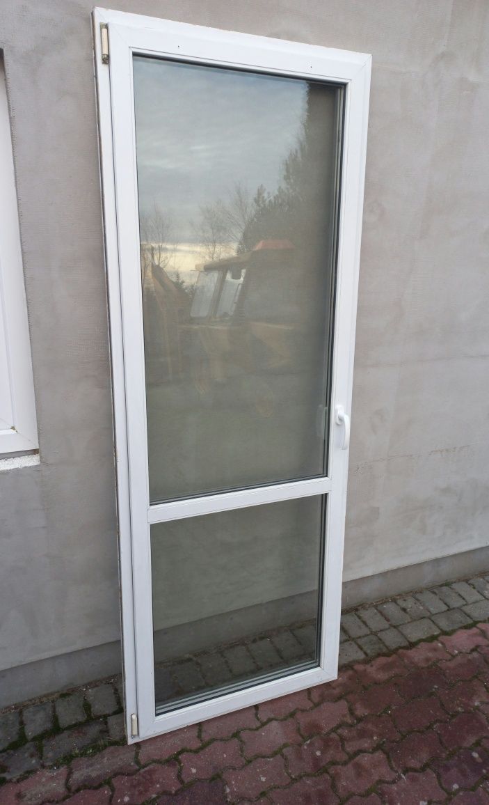 Aluminiowe drzwi balkonowe