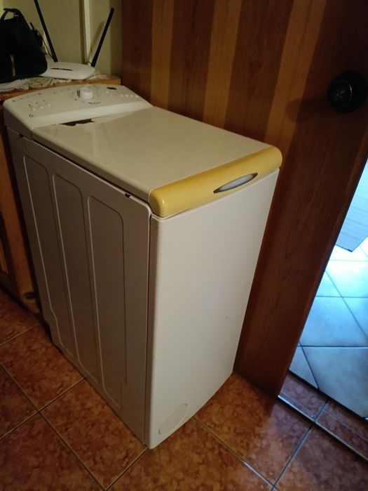 Пральна мазшинка б/в в робочому стані, Wihrpool,