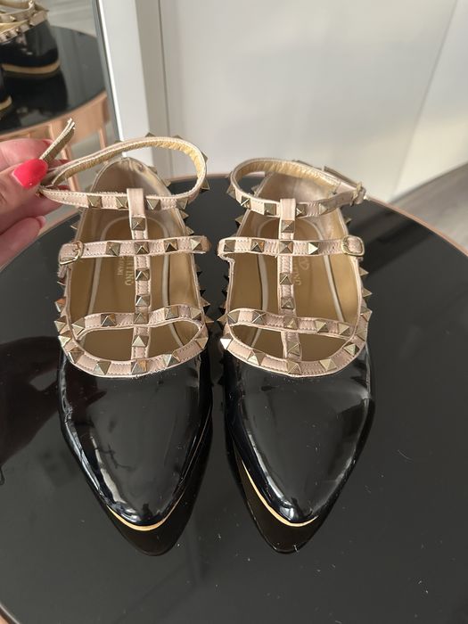 Baleriny Valentino Garavani z ozdobnymi nitami 38 ćwieki lakierowane