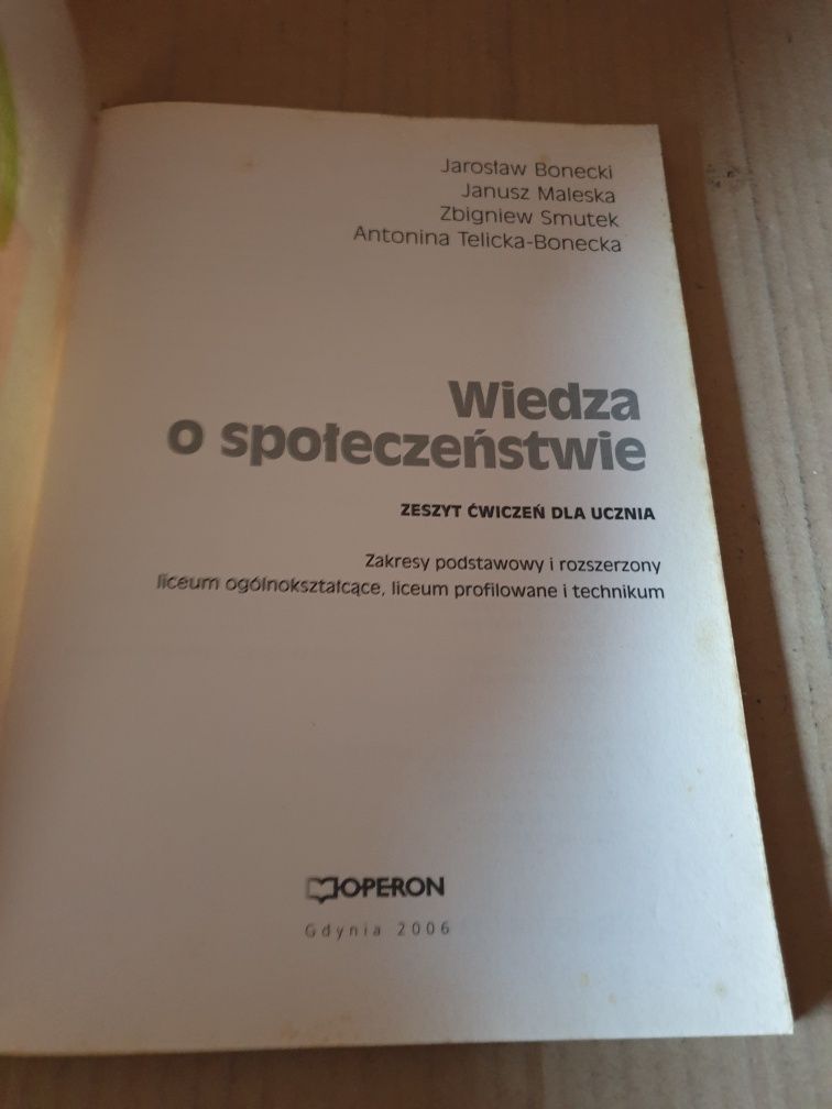 wiedza o społeczeństwie liceum technikum  zeszyt ćwiczeń