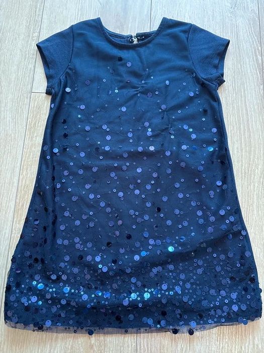 Elegancka cekinowa granatowa sukienka 110