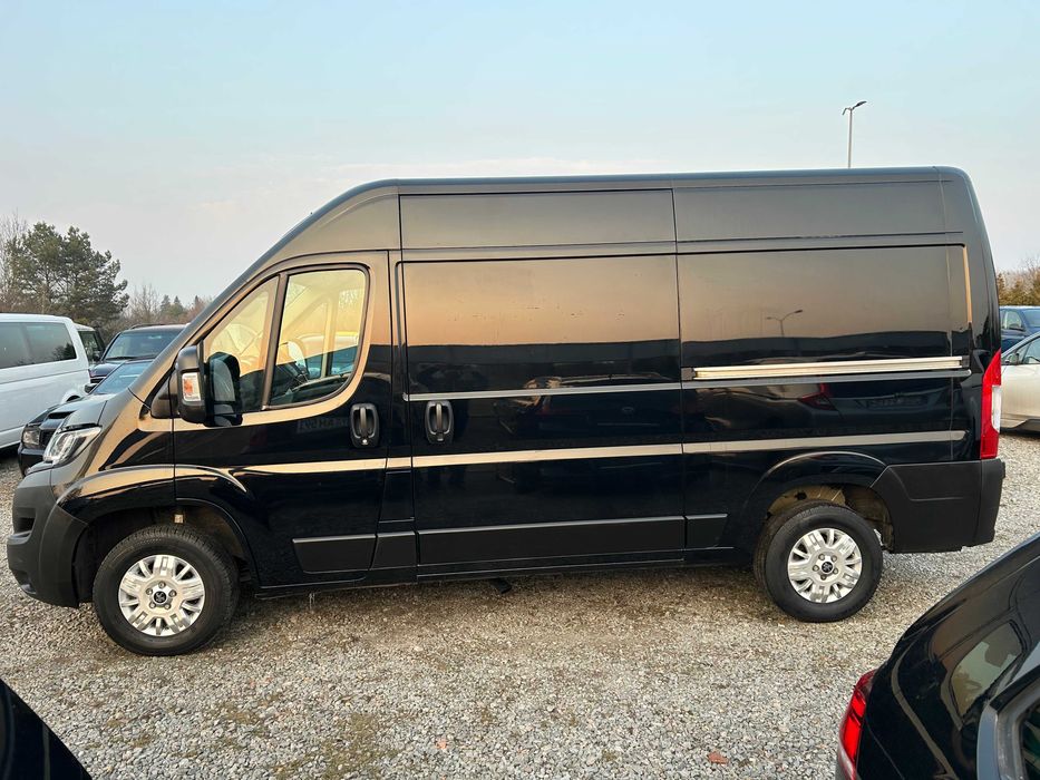 Wypożyczalnia wynajem busów