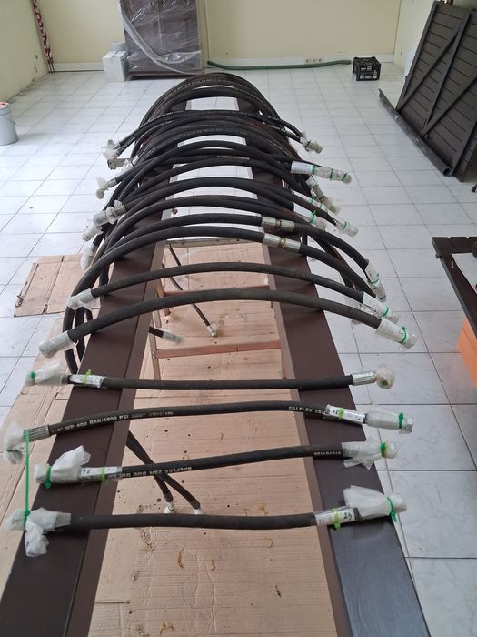 coleção de 40 tubos de borracha reforçada