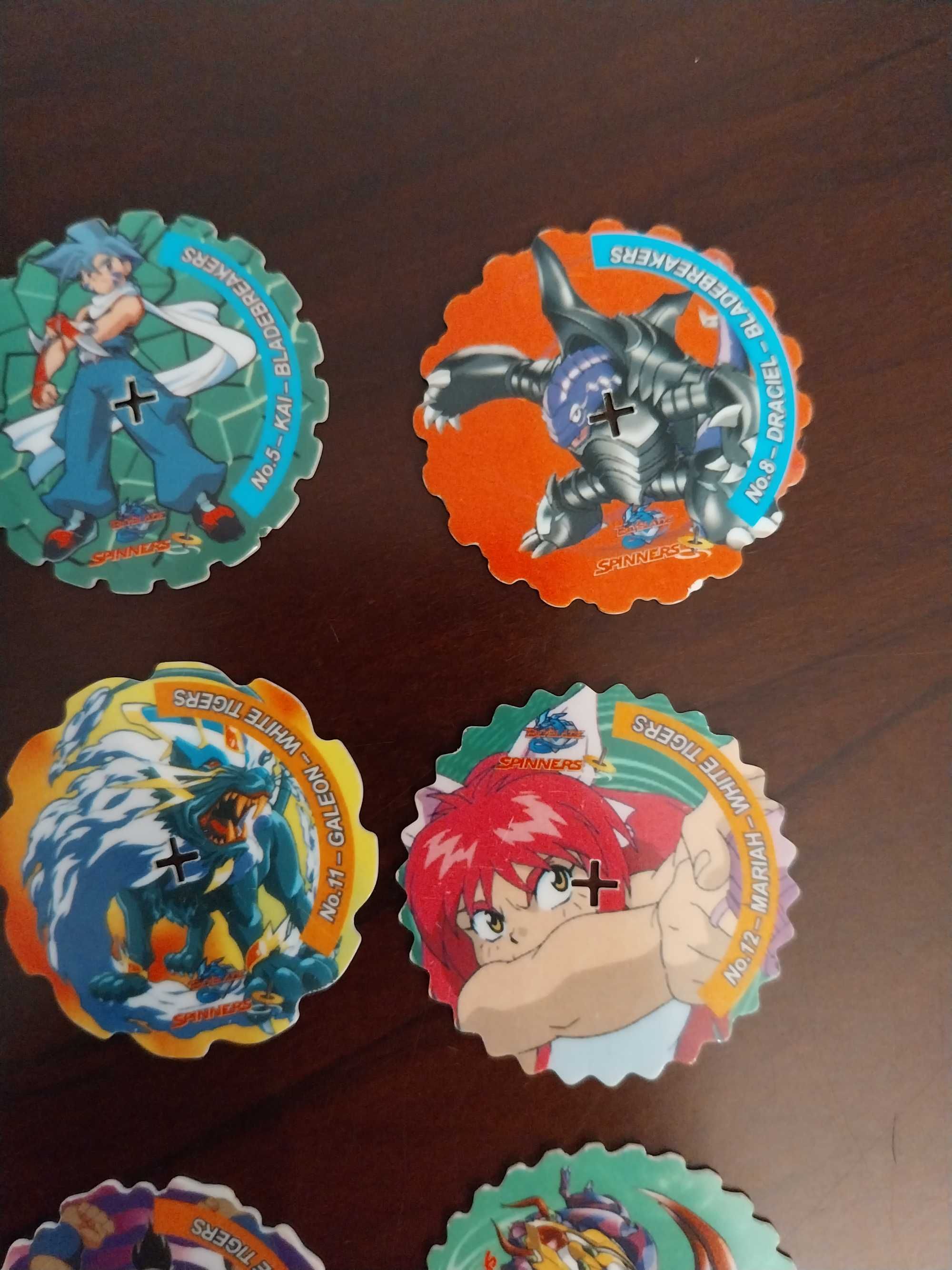 Lote 12 Beyblade Spinners