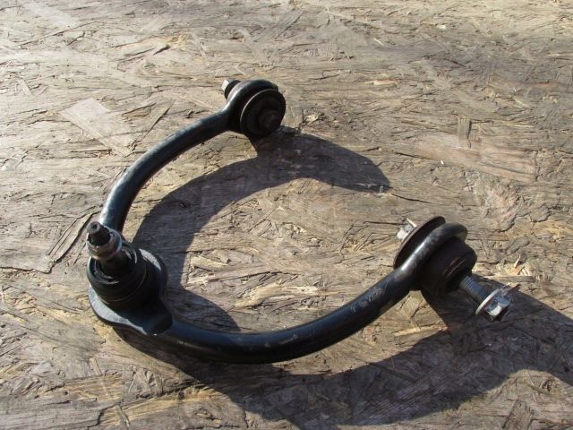 jeep commander i xh xk 5.7 hemi wahacz prawy przód górny