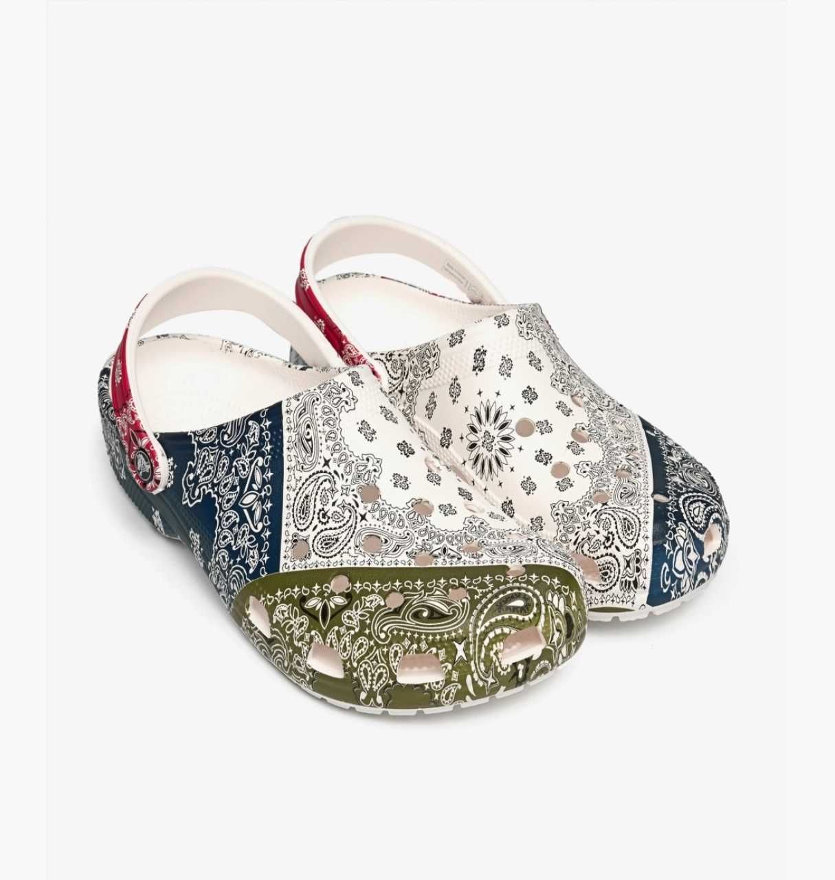 Crocs Classic Bandana Clog сабо женские крокс с принтом бандана W10.
