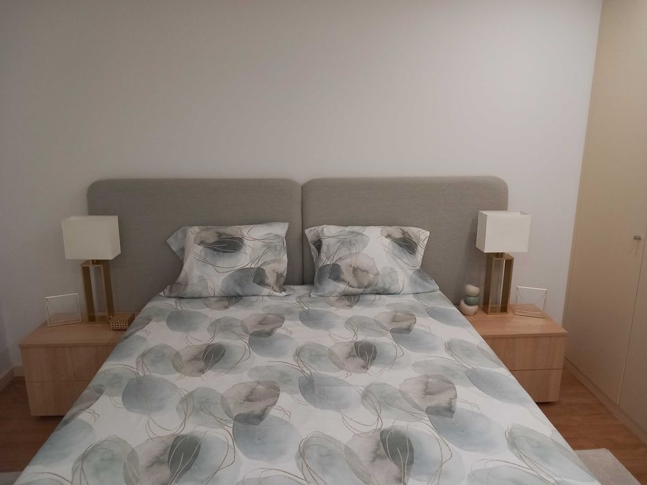 Cama com estradoo elevatório