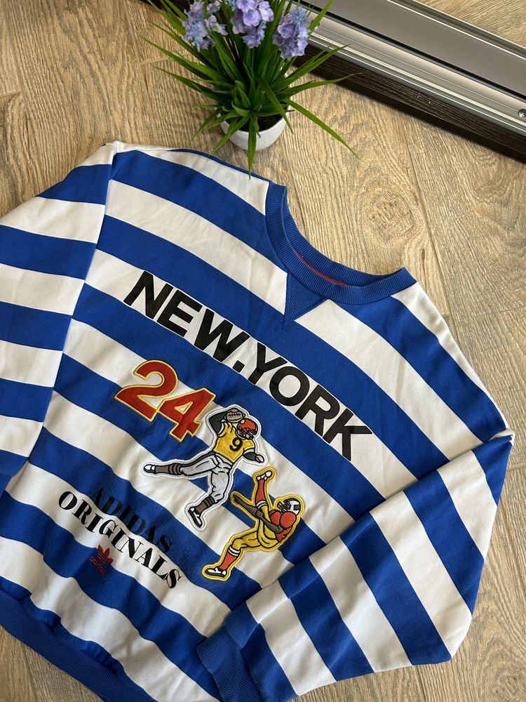 Світшот Adidas New York 24