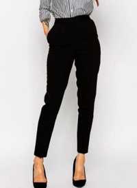 Жіночі чорні класичні прямі брюки