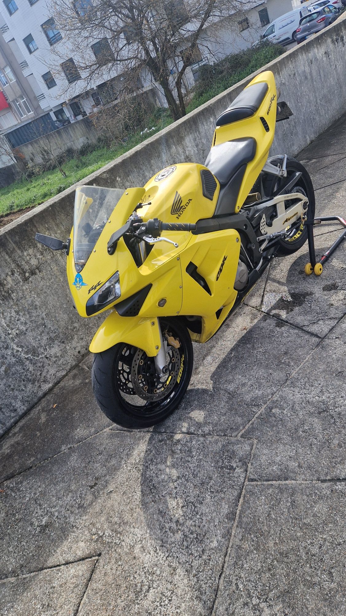 Honda Cbr 600rr,troco Yamaha xt660,vstrom 650