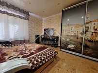 Продаж 3к з ремонтом та автономним опаленням по вул. Гагаріна