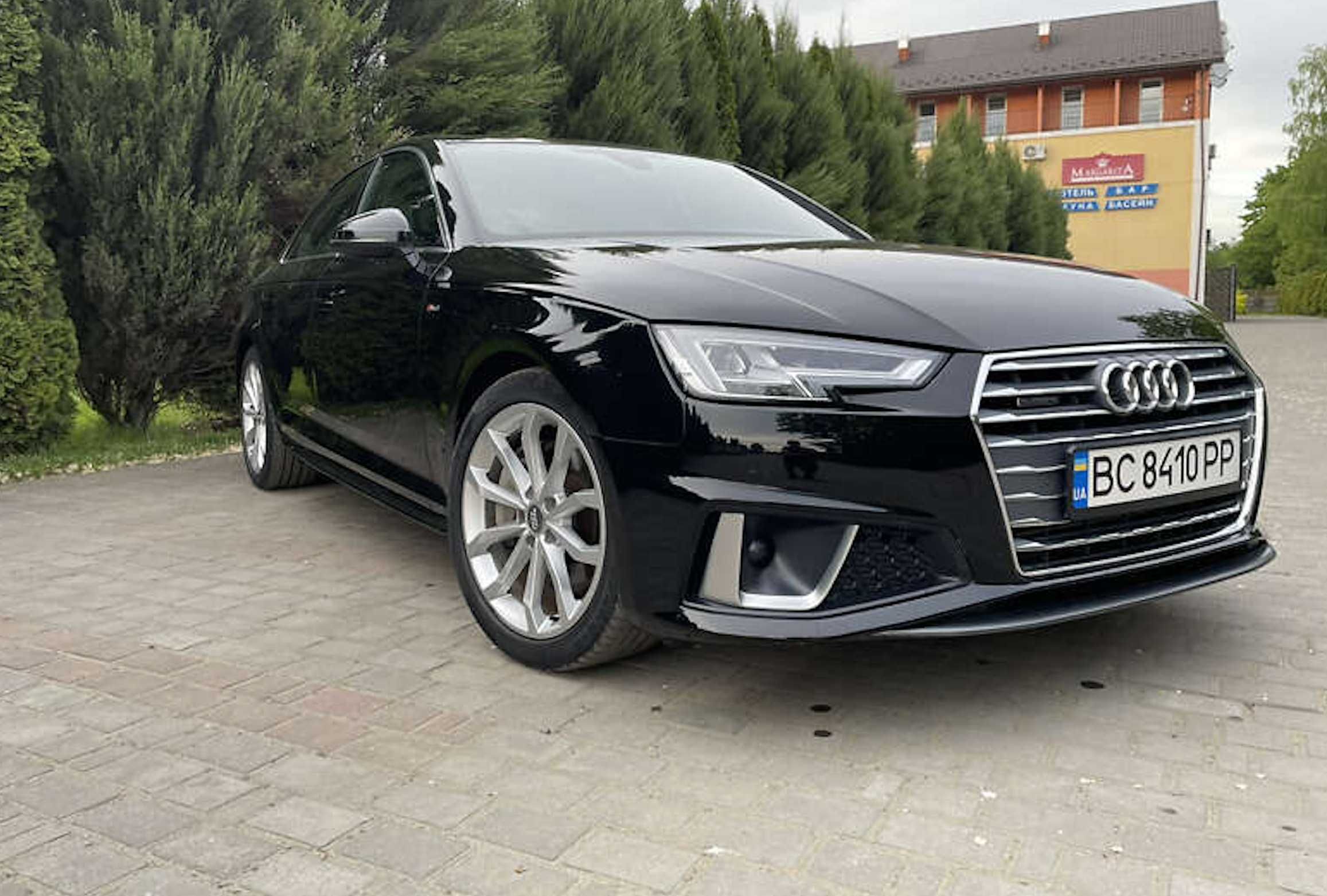 Audi A4 B9 2018 2.0