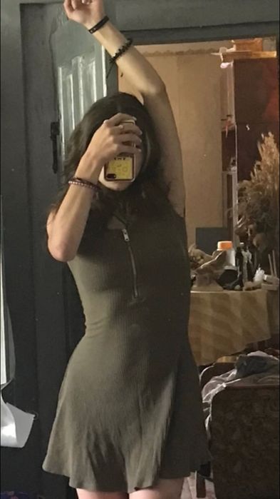 сукні. продаж суконь