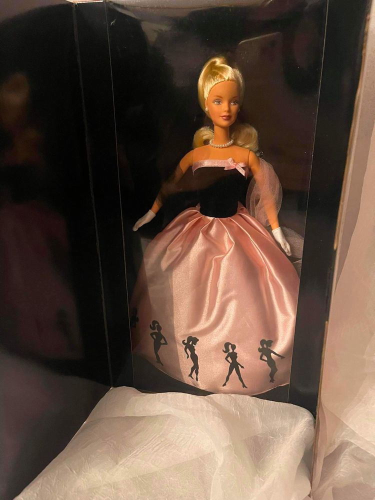 tytuł : Piękna Barbie seria Timeless Silhouette Collectors 2000 Mattel