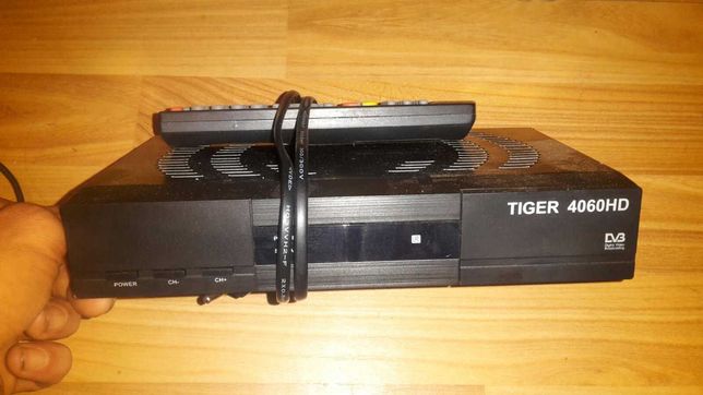 Тюнер ресивер Tiger 4060HD