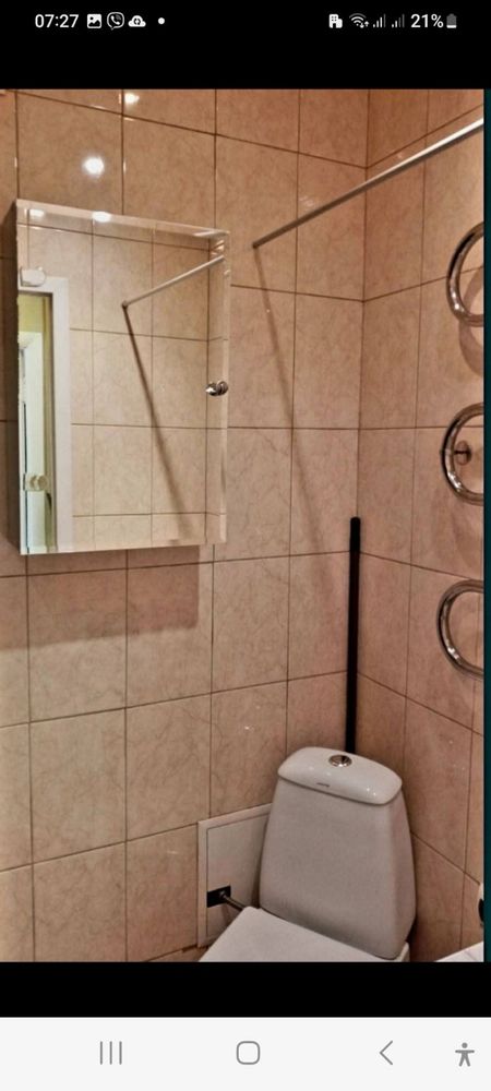 Продаж 1 кімнатноі Гостинки р-н 3 школи вул. Глибоцька