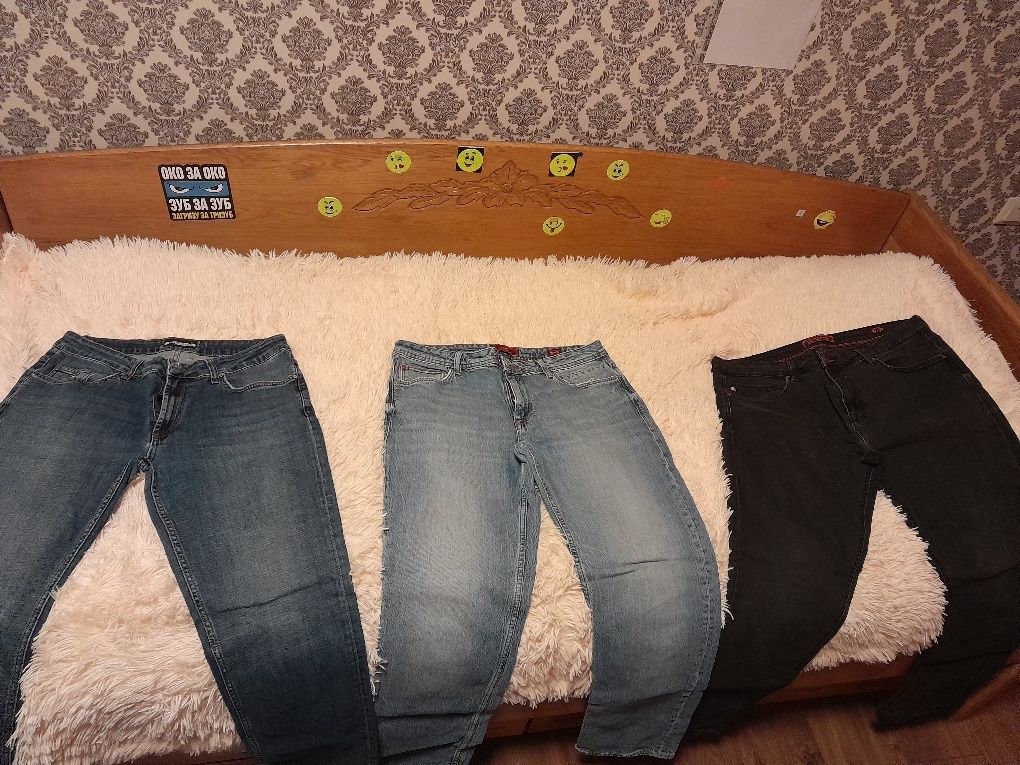 Продам 3 пари старих джинсів для роботи