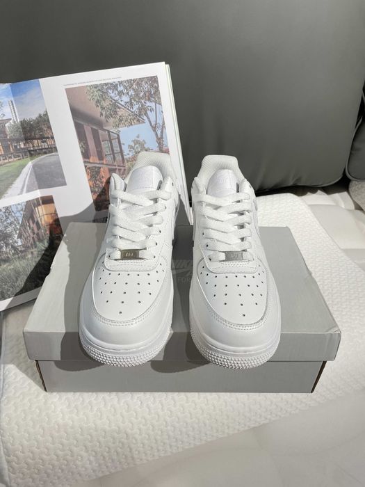 Buty meskie Mokasyny Nike_Air_Force_1_Low_'07_White R.46