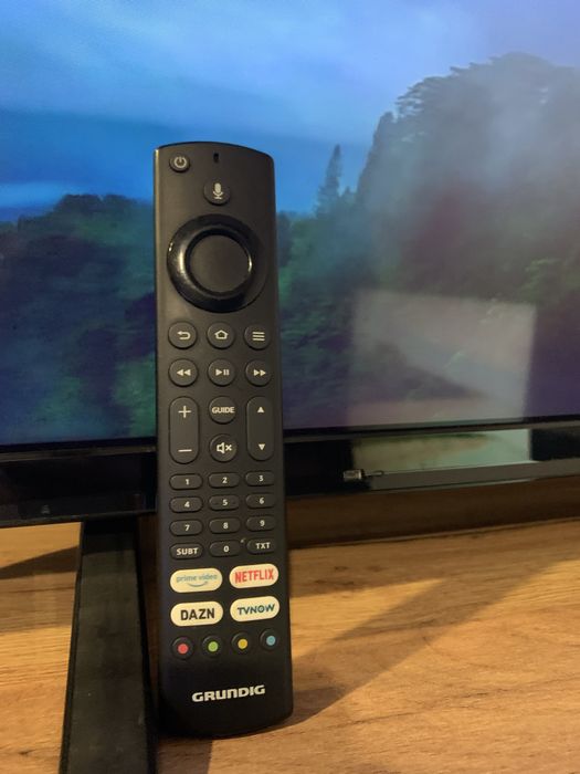 Телевізор Grundig 50 smatr TV 4k + кріплення на стіну