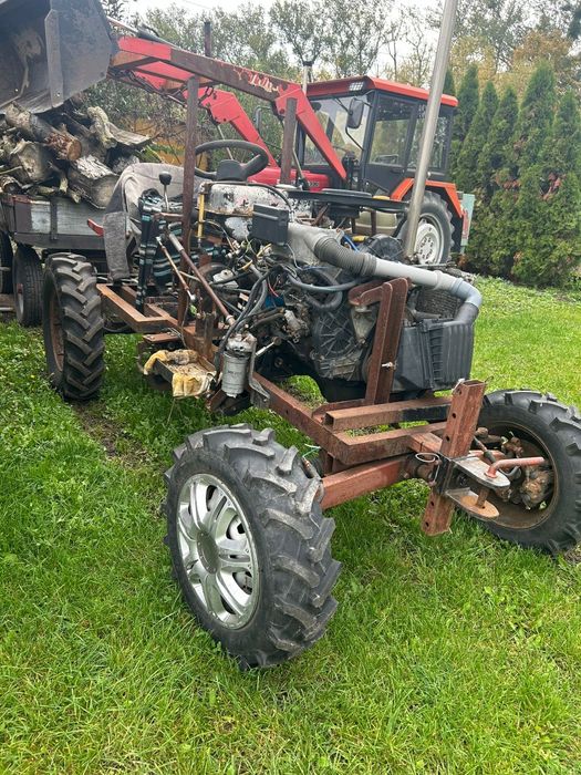 Traktor Samoróbka ISUZU z przyczepą