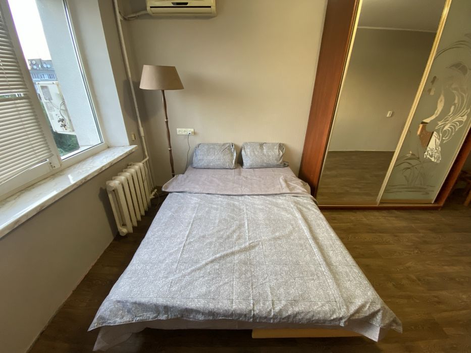 Квартира посуточно,  левый берег, Индустриальный р-н, Слобожанский