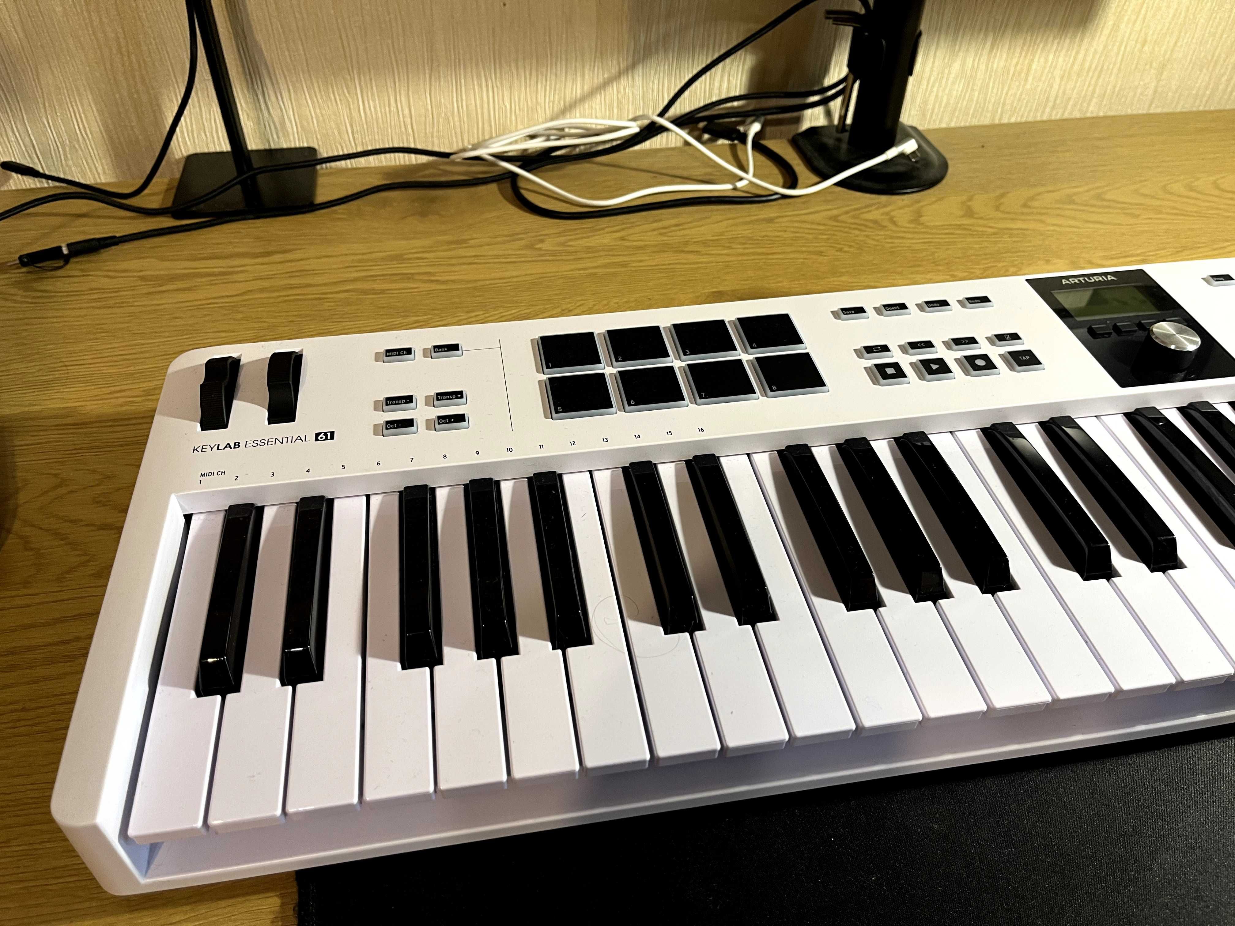 Миди клавиатура arturia keylab essential 61mk3 + педаль в подарок