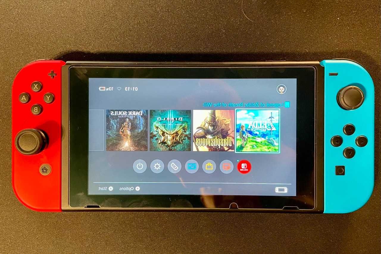 Nintendo Switch V2 – stan idealny + akcesoria