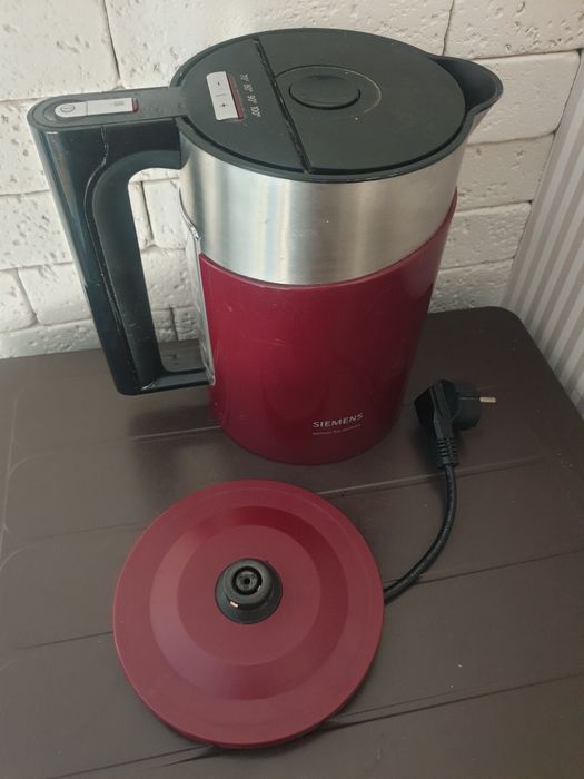 Продам електрочайник Siemens TW86104P/02