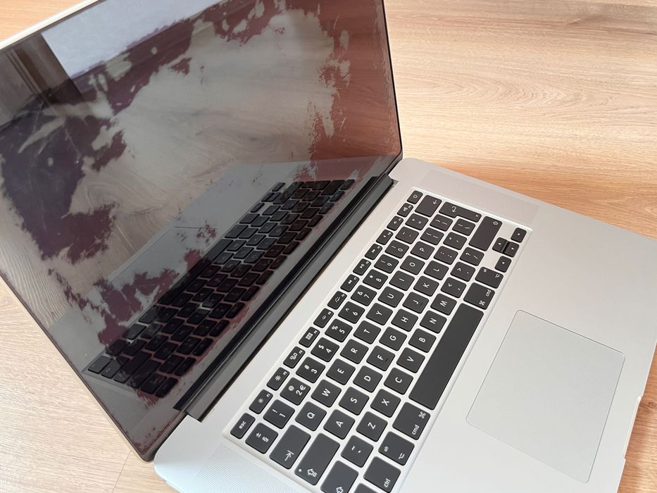  MacBook Pro 15” A1398 (2014) • i7 • 16GB • 250GB SSD #19