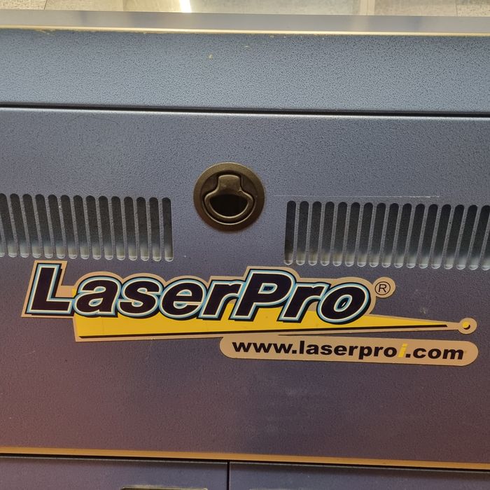 Лазерний верстат CO² . GCC Spirit 30w. Якісне та швидке гравіювання.