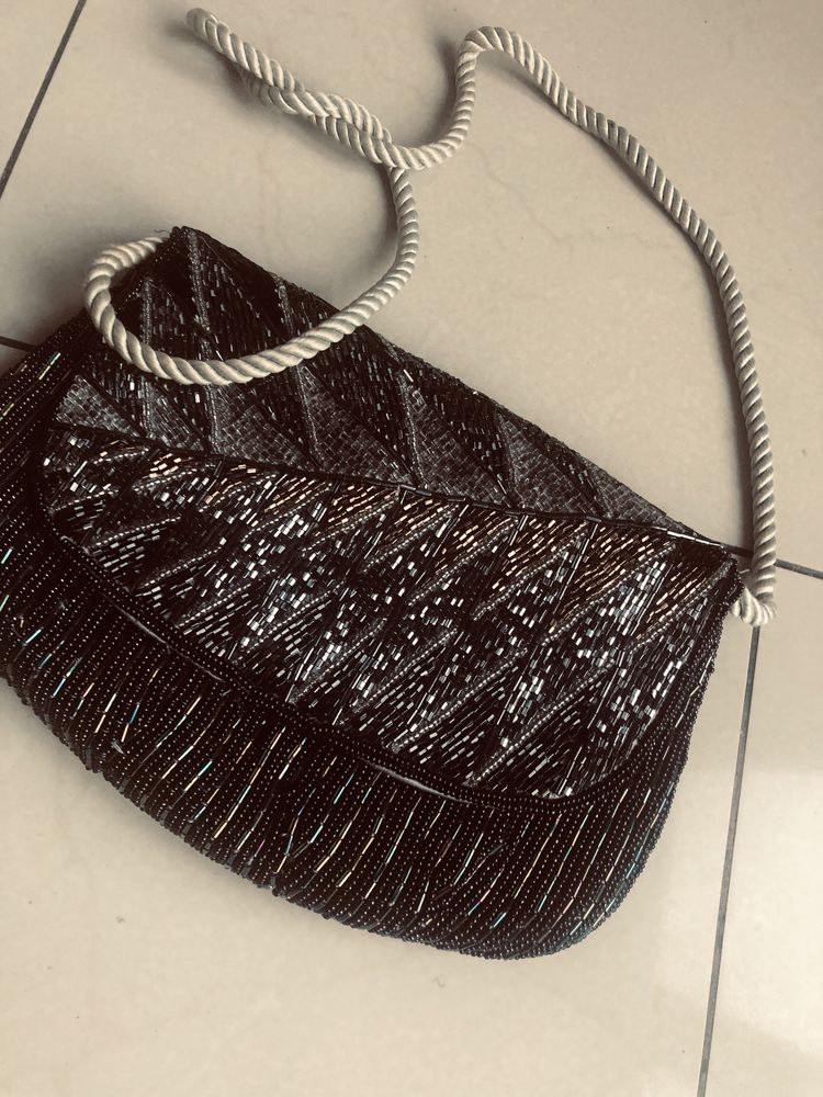 Zestaw eleganckich torebek wieczorowych