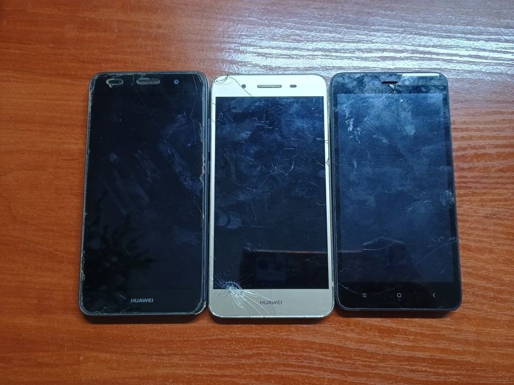 Лот телефонів 11 шт.