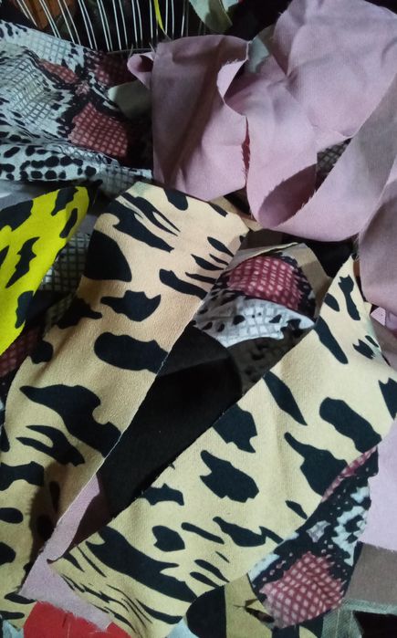 Обрезки тканей( на вес)