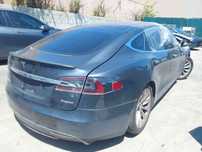 Tesla model S performance dualmotor 85 p85d