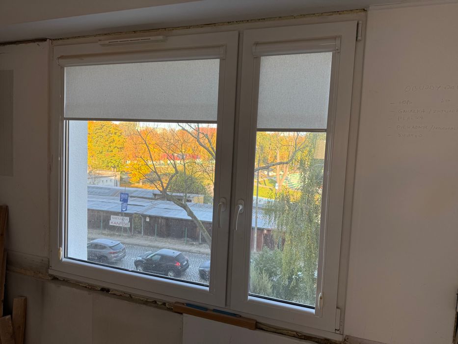 Okno PCV dwu szybowe + rolety