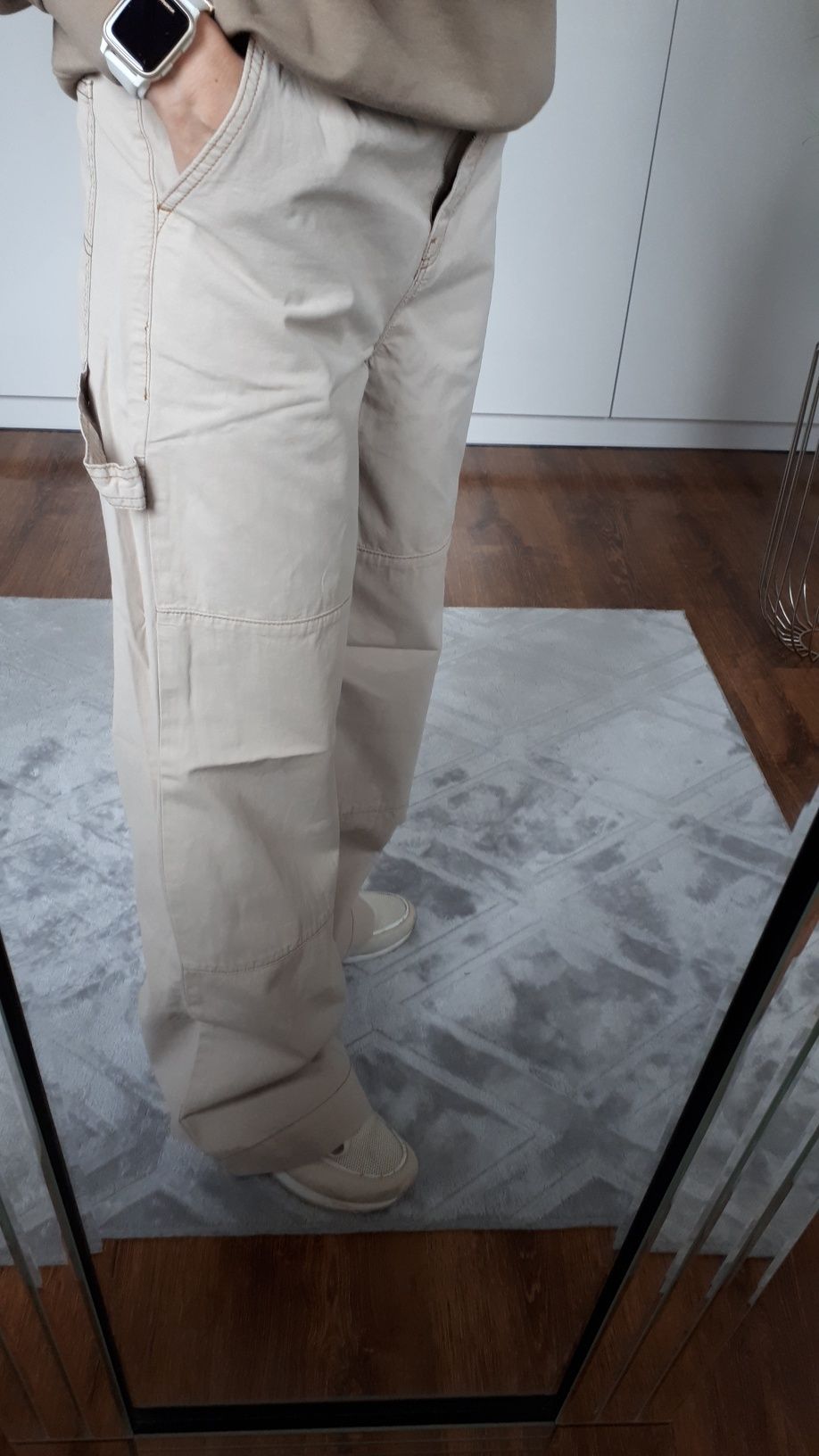 Spodnie materiałowe młodzieżowe z szerokimi nogawkami wide leg M
