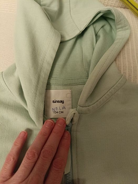 Bluzy rozpinane Sinsay 134 szara i zielona 2 szt.